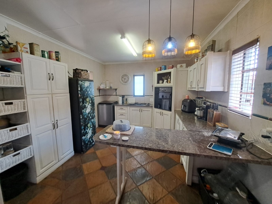 To Let 3 Bedroom Property for Rent in Safari Gardens North West